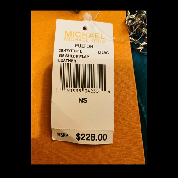 LAST Chance* MICHAEL Michael Kors - Fulton Flap Bag - Picture 7 of 7
